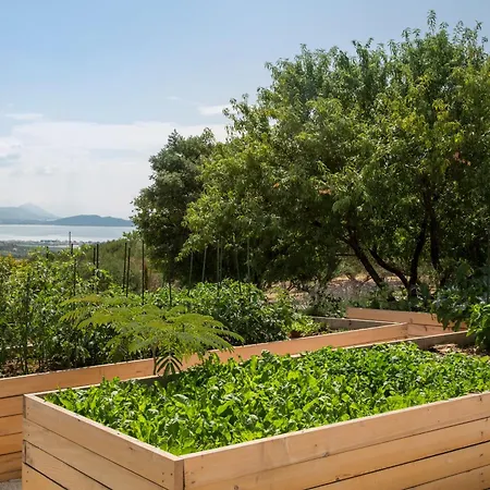 Isolated Five Star Luxury With Private Pool * Prgomet