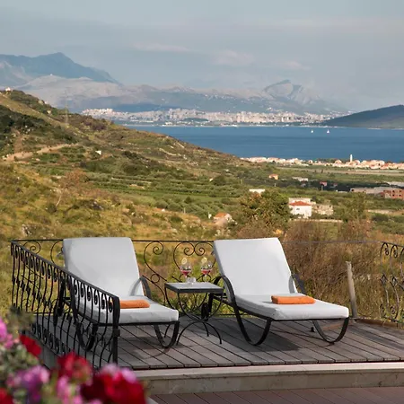 Isolated Five Star Luxury With Private Pool Vakantiehuis