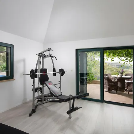 Isolated Five Star Luxury With Private Pool Vakantiehuis *