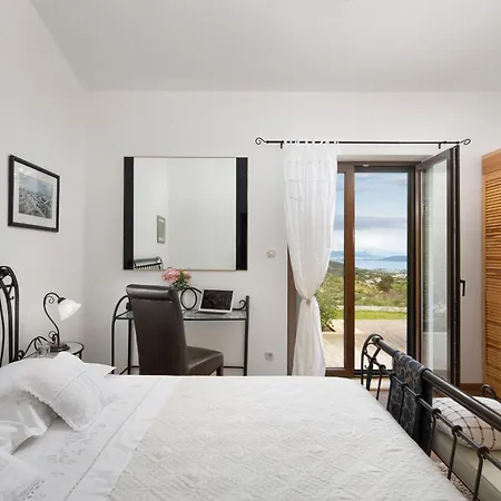 Isolated Five Star Luxury With Private Pool Prgomet