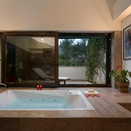 Isolated Five Star Luxury With Private Pool * Prgomet