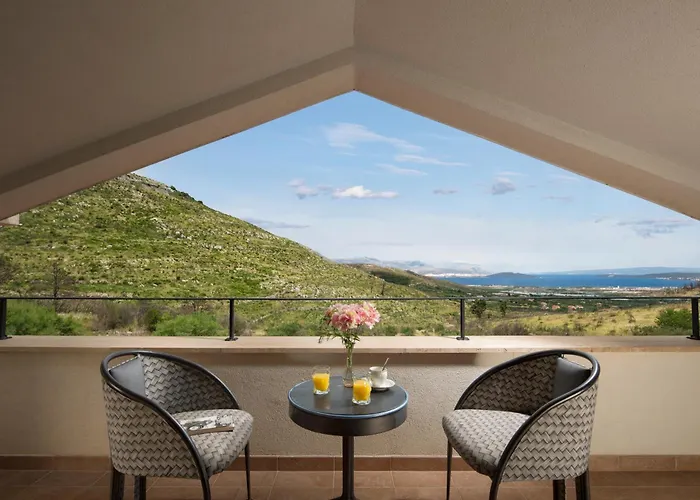Isolated Five Star Luxury With Private Pool Сasa de vacaciones