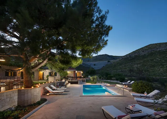 Isolated Five Star Luxury With Private Pool Сasa de vacaciones